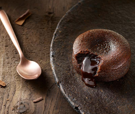 Moelleux coeur coulant chocolat : le dessert toutes saisons